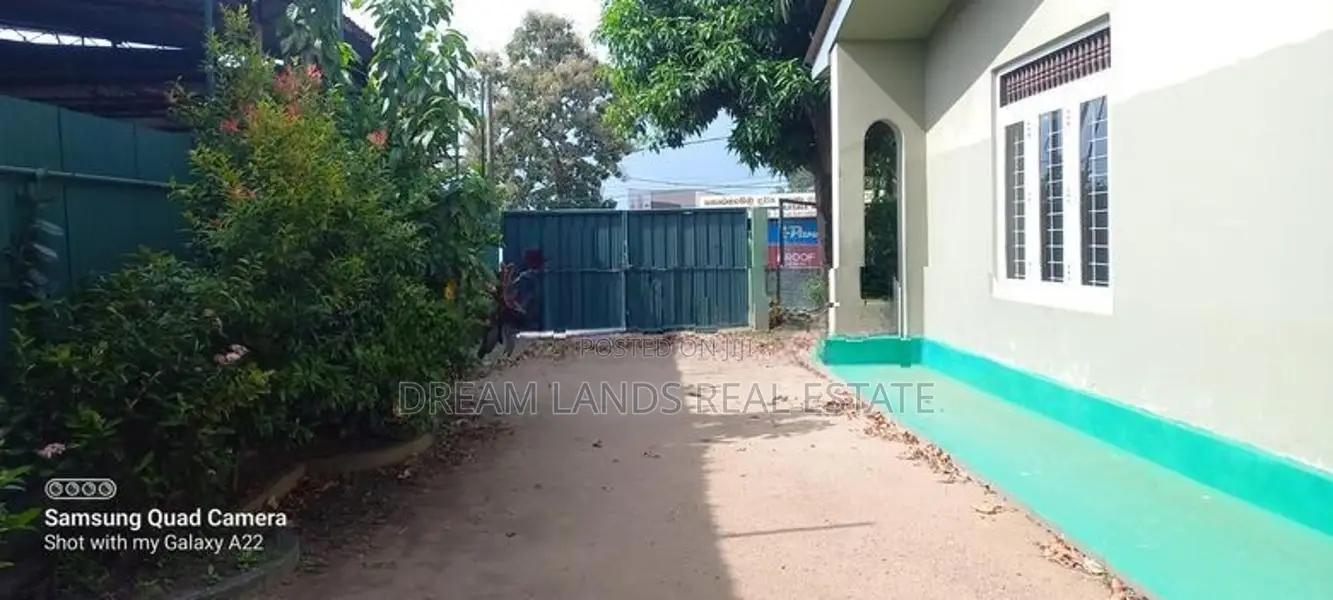 COMMERCIAL BUILDING FOR RENT IN PANNIPITIYA (SP1384)