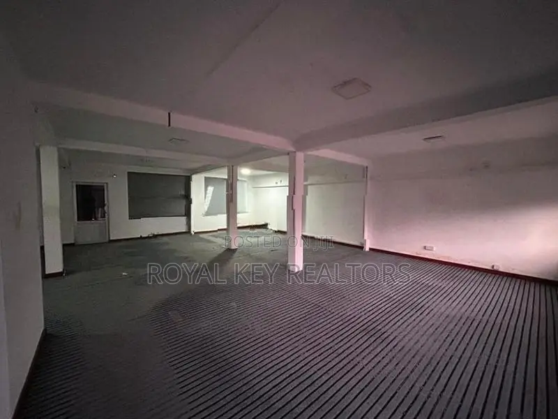 5,000 Sq Ft Unfurnished Office Space For Rent In Colombo 08