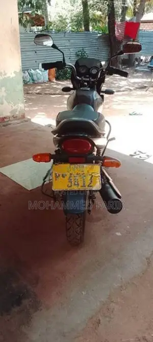 Bajaj Platina 100 2011