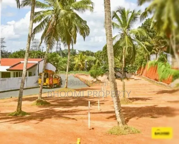 Athurugiriya Malabe Road Land for Sale D
