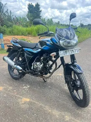 Bajaj Discover 2017