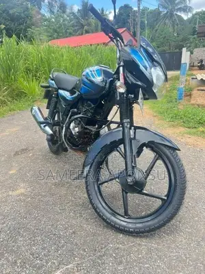Bajaj Discover 2017