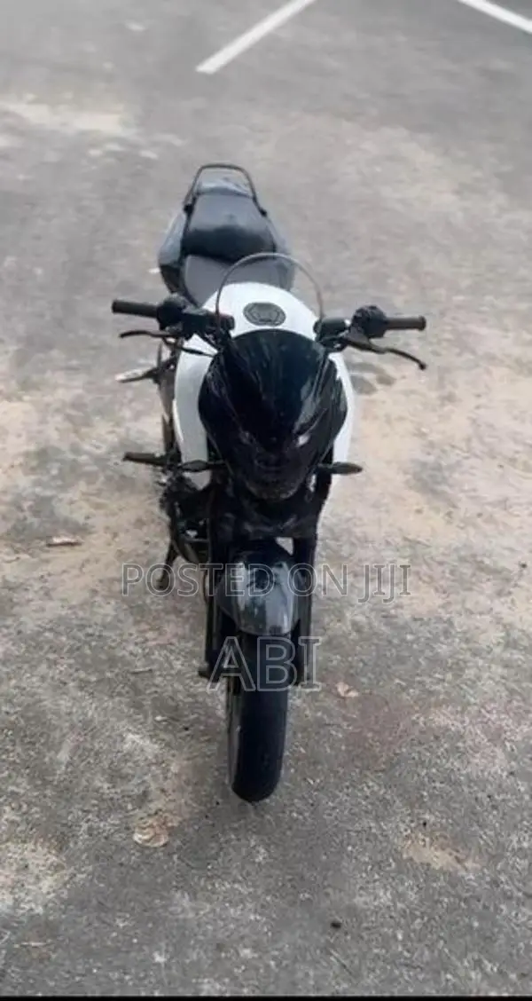 Bajaj Pulsar NS200 2018