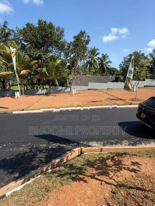 Homagama Town Land For Sale D