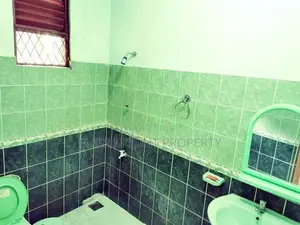 Ground Floor 3bd 2bth house for lease in rathmalana