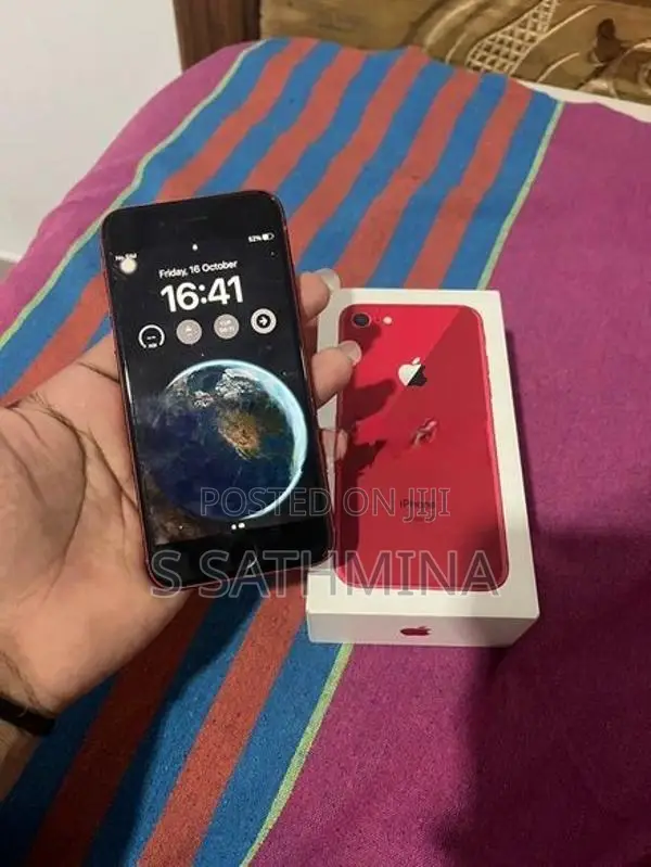 Apple iPhone 8 (Used)