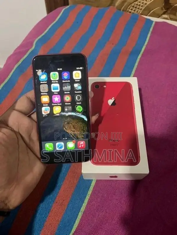 Apple iPhone 8 (Used)