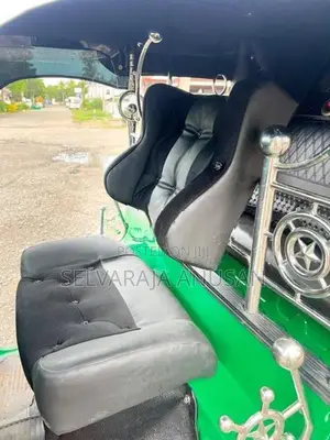 Bajaj RE 2013