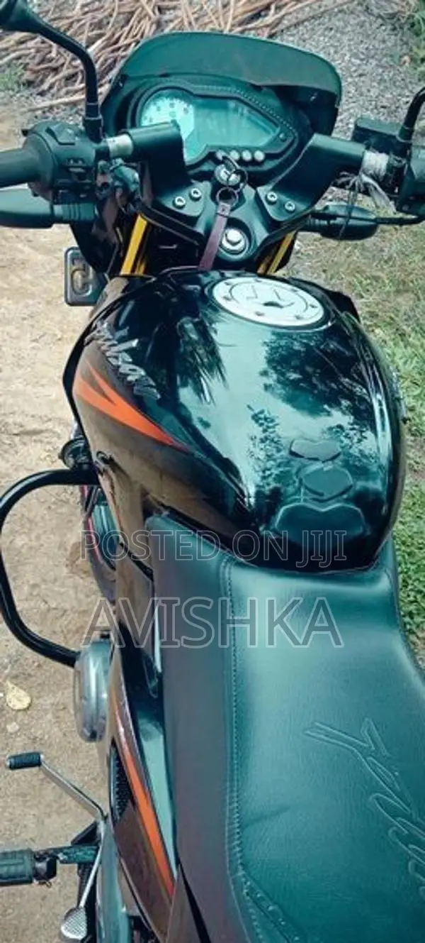 Bajaj Pulsar 150 2017