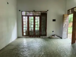 කොස්ගම සාලාව කෑම්ප් එක අසලින් 5bedroom දෙමහල් නිවස In Avissawella