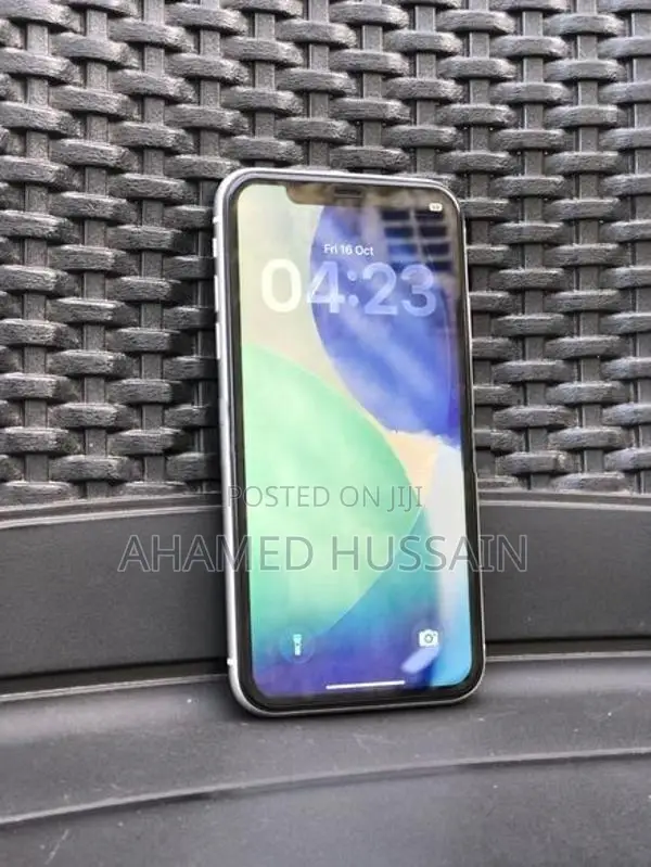 Apple iPhone 11 128GB (Used)