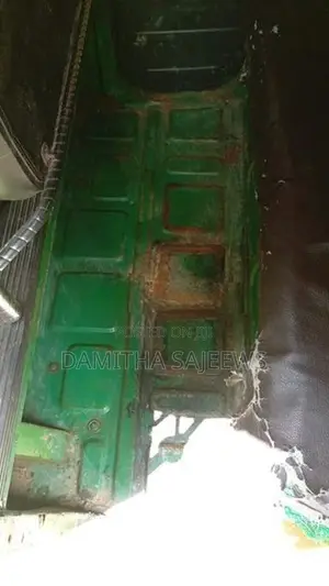 Bajaj RE 1999