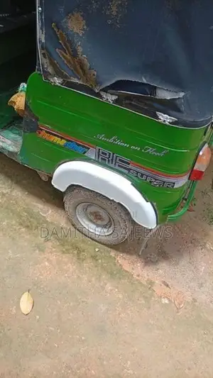Bajaj RE 1999