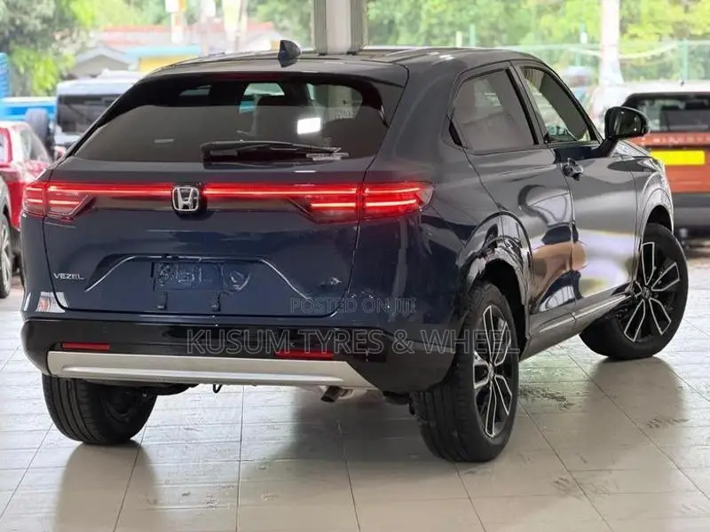 Honda Vezel Z Premium 10 SPEAKRS 2026
