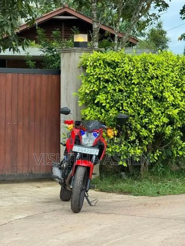 Honda CB Hornet 2018