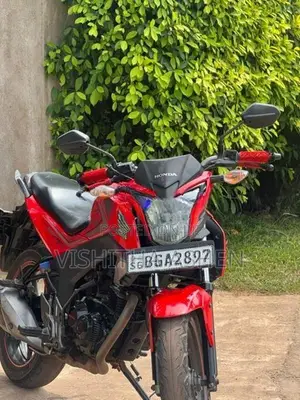 Honda CB Hornet 2018