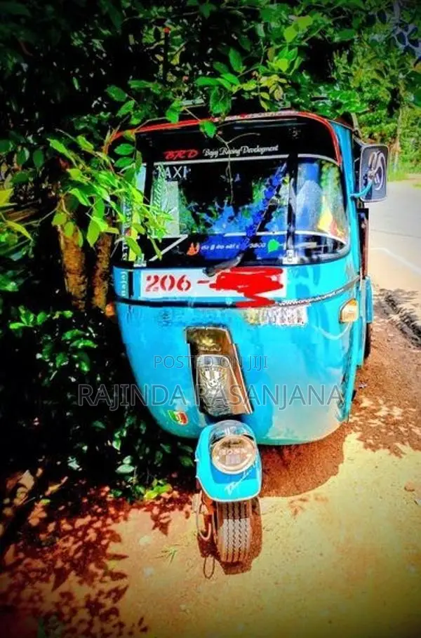 Bajaj RE 1999