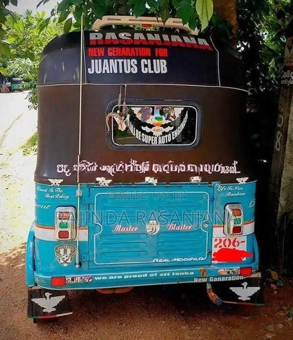 Bajaj RE 1999
