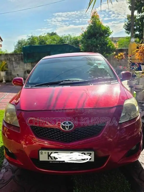 Toyota Yaris 2011