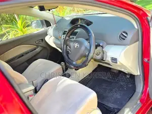 Toyota Yaris 2011