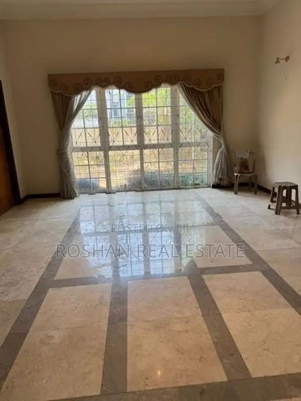 FULLY FURNISHED SUPER LUXURIOUS HOTEL FOR SALE COLOMBO 5 MU3216