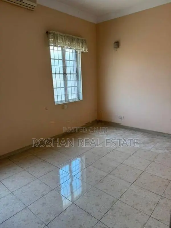 FULLY FURNISHED SUPER LUXURIOUS HOTEL FOR SALE COLOMBO 5 MU3216