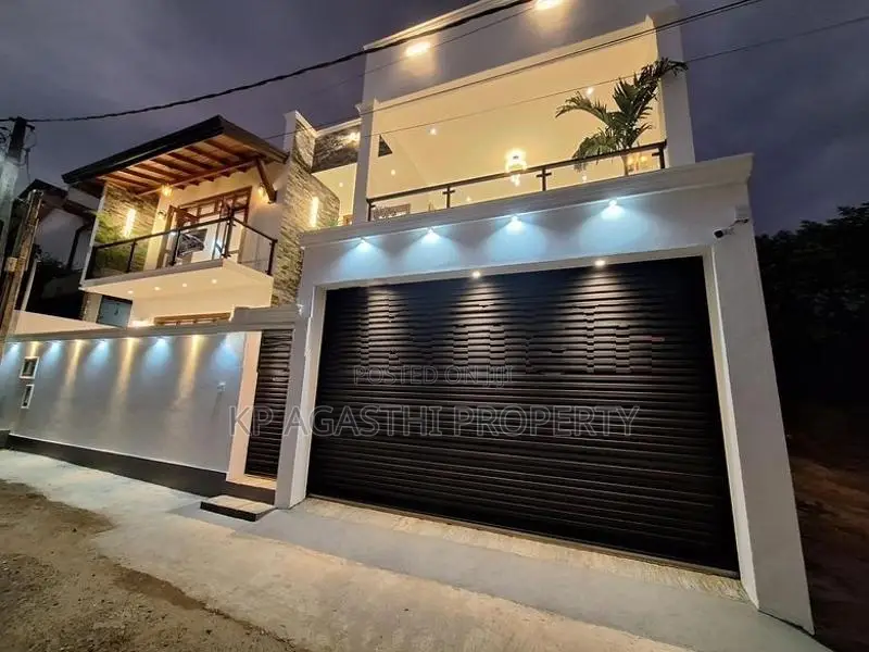 Malabe Architecture Designed Luxury House for Sale
