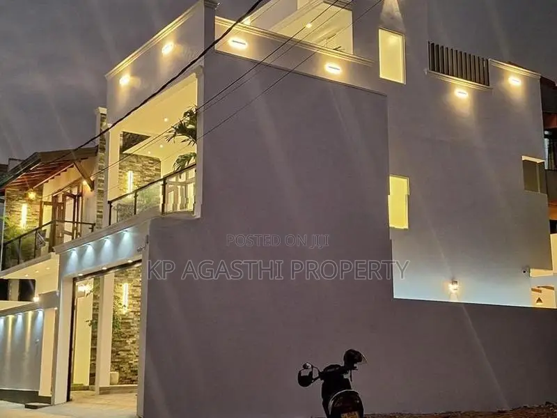 Malabe Architecture Designed Luxury House for Sale