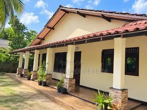 Specious House For Sale In Katuwapitiya, Negombo