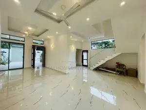 House For Sale In Kottawa With 5 Bathrooms