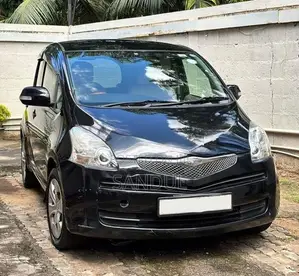 Toyota Ractis 2008