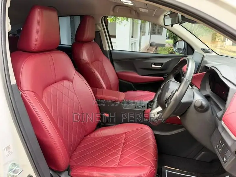Toyota Yaris Ativ 2025