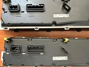 Toyota Aqua NHP10 Meter Cluster
