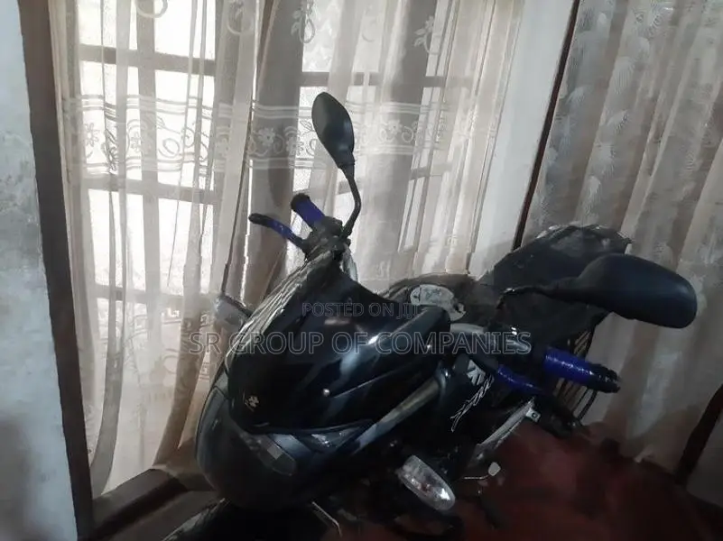 Bajaj Pulsar 180 2007