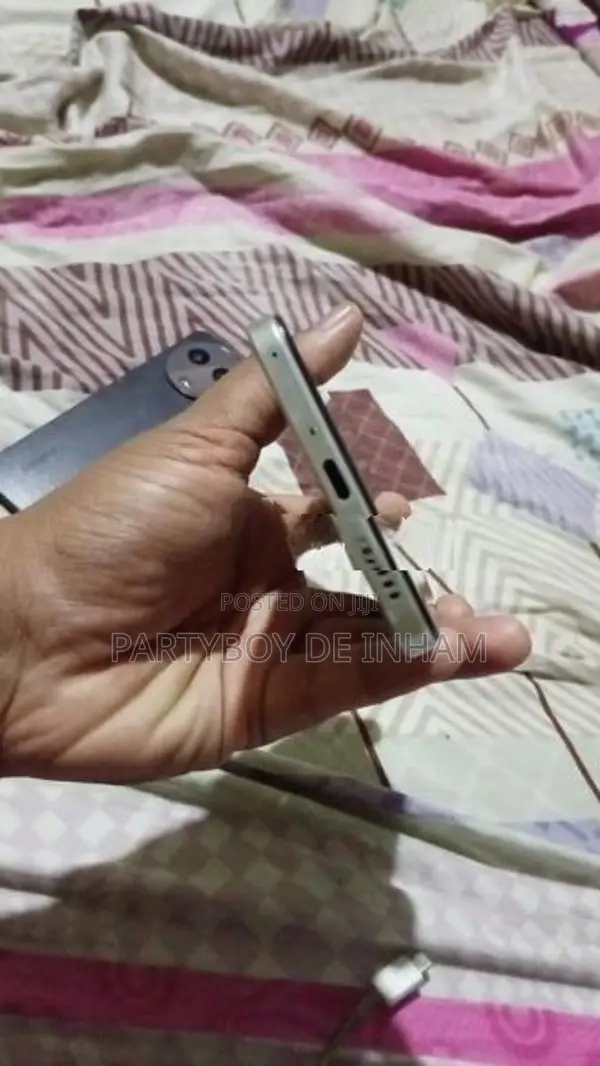 Oppo Reno 8 (Used)