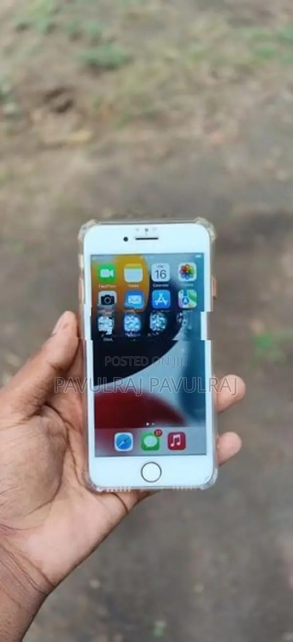Apple iPhone 7 (Used)