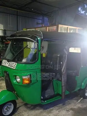 Bajaj RE 2012