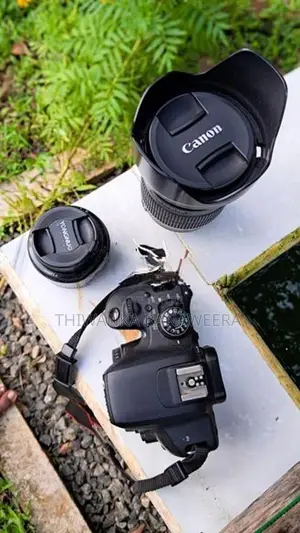 Canon 800D Camera With 50mm Lens 18 - 200