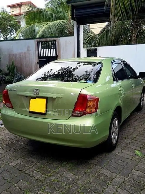 Toyota Axio 2011