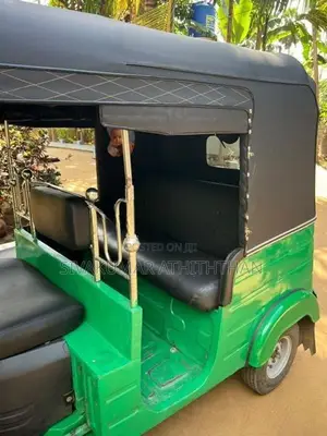 Bajaj RE 2004
