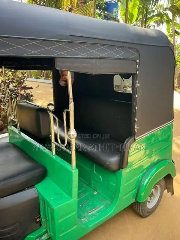 Bajaj RE 2004