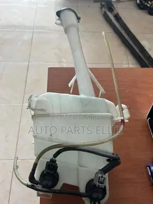 Toyota Axio 141 Wiper Washer Tank