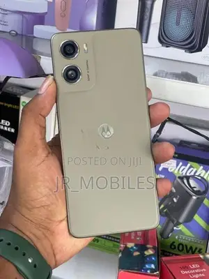 Moto (Used)