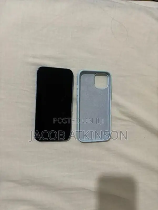 Apple iPhone 13 (Used)