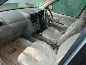 Toyota Avanza 1.3E 2010