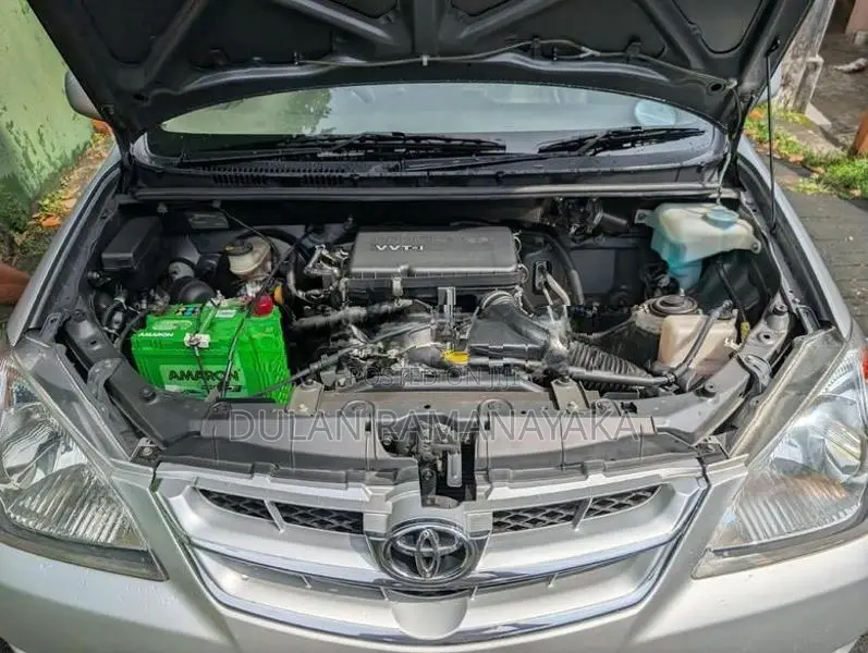 Toyota Avanza 1.3E 2010