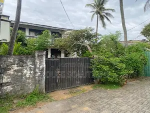Moratuwa 2 Store House