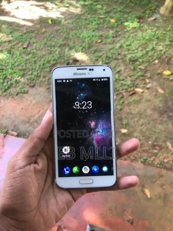 Samsung Galaxy S5 (Used)