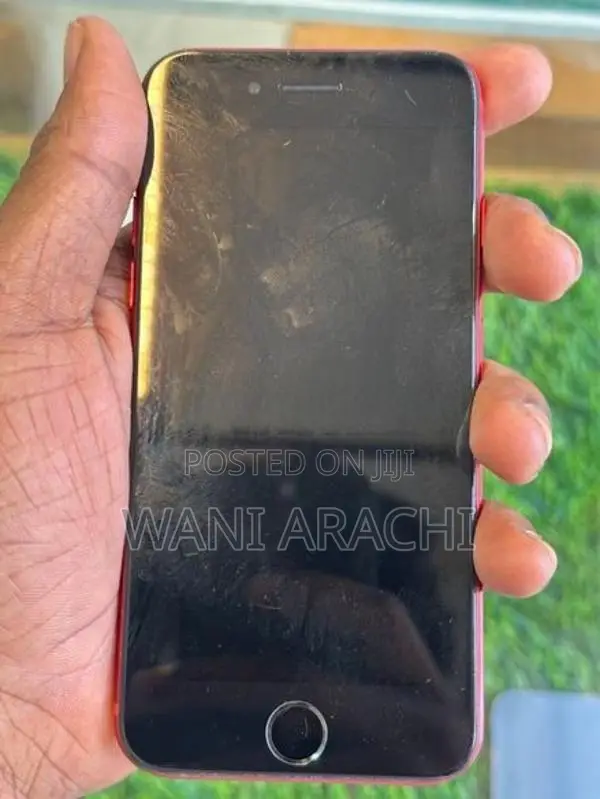 Apple iPhone SE 2 (Used)