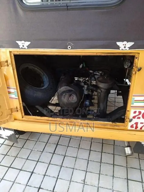 Bajaj RE 1994
